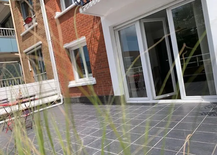 Au 154 Bis - Joli Appartement Avec Grande Terrasse Et Proche De La Plage A Malo